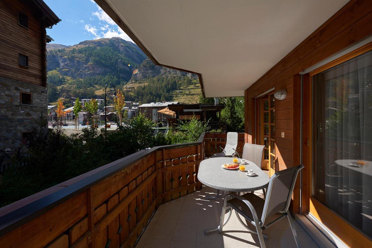 Haus Bor Appartement Zermatt Buitenkant foto